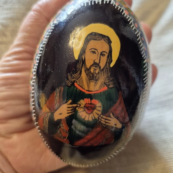 Handcrafted Orthadox Christianity  Religious Art Egg - Black and Gold - Picture 3 of 8